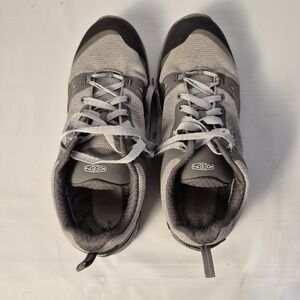 KEEN Women 9.5 Hiking Shoes Gray with Black Accents